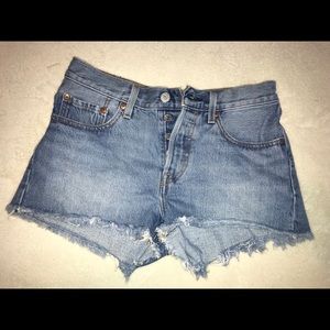 LEVIS High waisted shorts